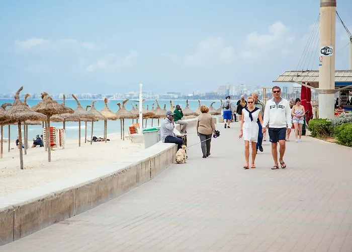 Garau Petit מלון *