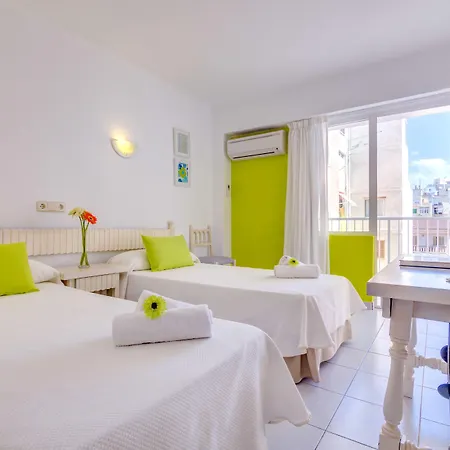 Garau Petit Ξενοδοχείο *