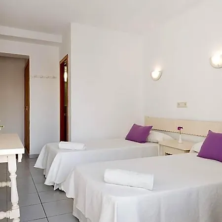 Garau Petit Hotel *