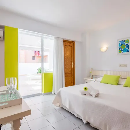 Garau Petit Otel S'Arenal